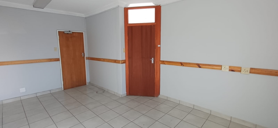 To Let Commercial Property for Rent in Bethlehem Free State
